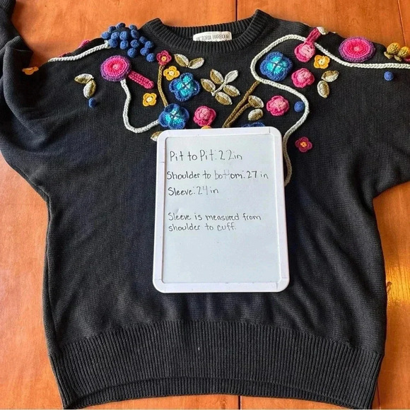 90s Vintage CHUNKY 3D Crochet Flower Sweater Victoria Harbour Sz L Grandmacore - Picture 12 of 12